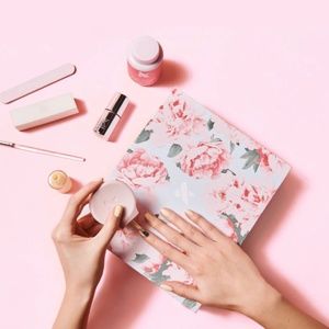 ISO: Olive & June: 2019 Winter Box, Superbloom Box & Fall 2020 Box